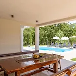 Luca Villa Vrsi