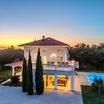 Villa Luca *