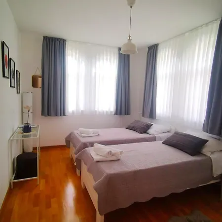Luca Villa Vrsi